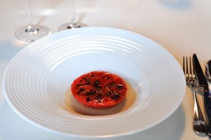 mugaritz tomato sweet garlic