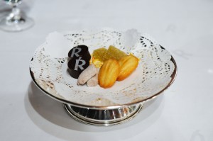 Restaurante Akelaŕe akelare akelarre petit fours