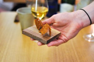 aska lingonberry oat chip