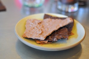 avec chicago chocolate crisps