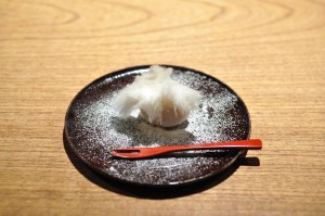 kajitsu snow mochi cake