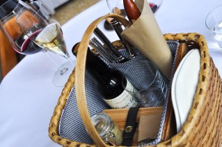 eleven madison park picnic basket